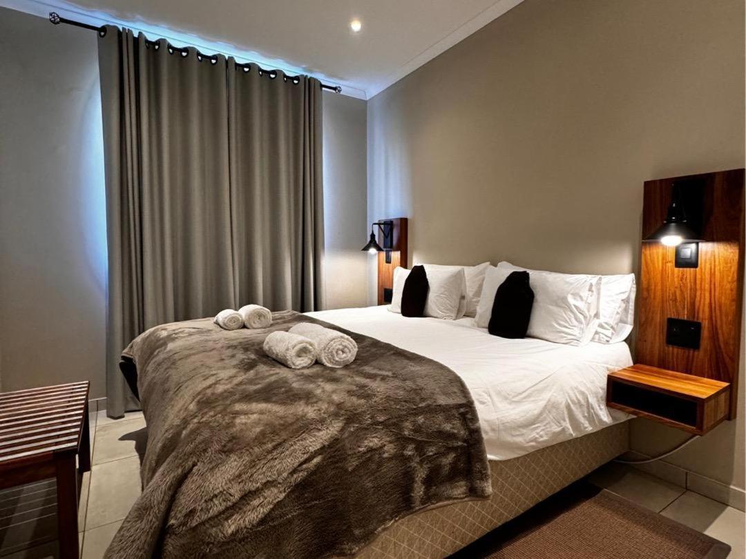 Flying Ostrich Guesthouse & Self-Catering Accommodation Mariental Phòng bức ảnh